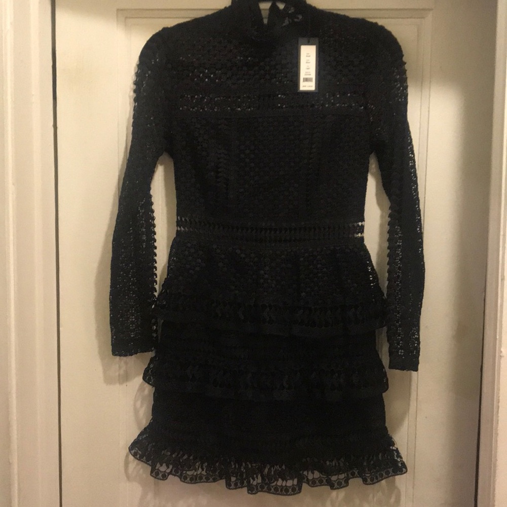 Stunning black laced dress !